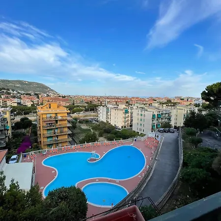 Residenza Degli Ulivi - Piscina, Campo Da Tennis, Free Parking, Ac E Wi-Fi Pietra Ligure Exterior photo